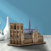 Notre Dame de Paris monté décoration