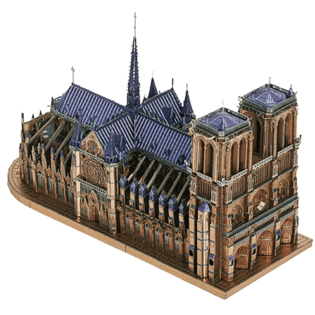 Notre Dame de Paris monté en hauteur